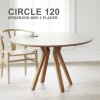 Rundt spisebord med 2 tillægsplader og plads til op til 10 personer - Circle 120 med 2 plader. Køb nu hos Designer Zoo